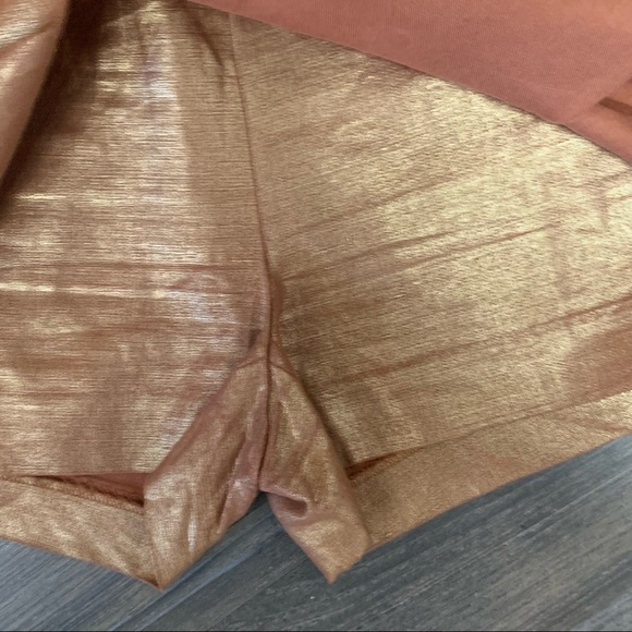 HP 9/22 ๐๐๐ EUC J.Crew metallic copper shorts/skort - Picture 4 of 7